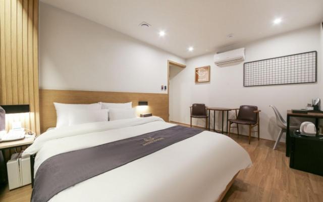 Gwangju Divine Hotel Gwangju Metropolitan City Room photo
